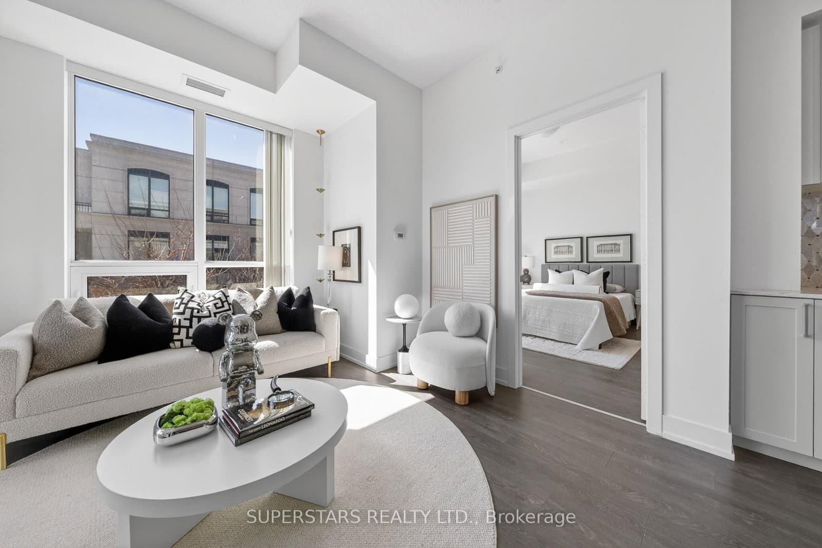 #817 - 278 Buchanan Drive