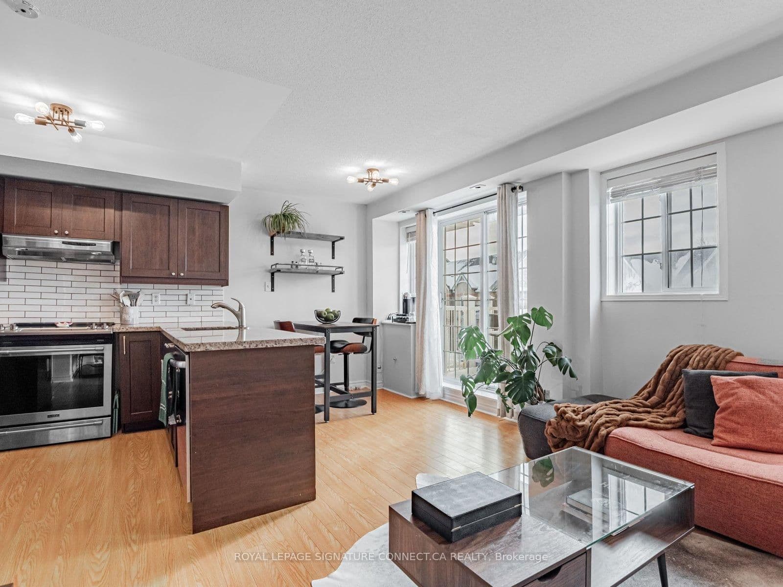 #C208 - 110 Cornell Park Avenue