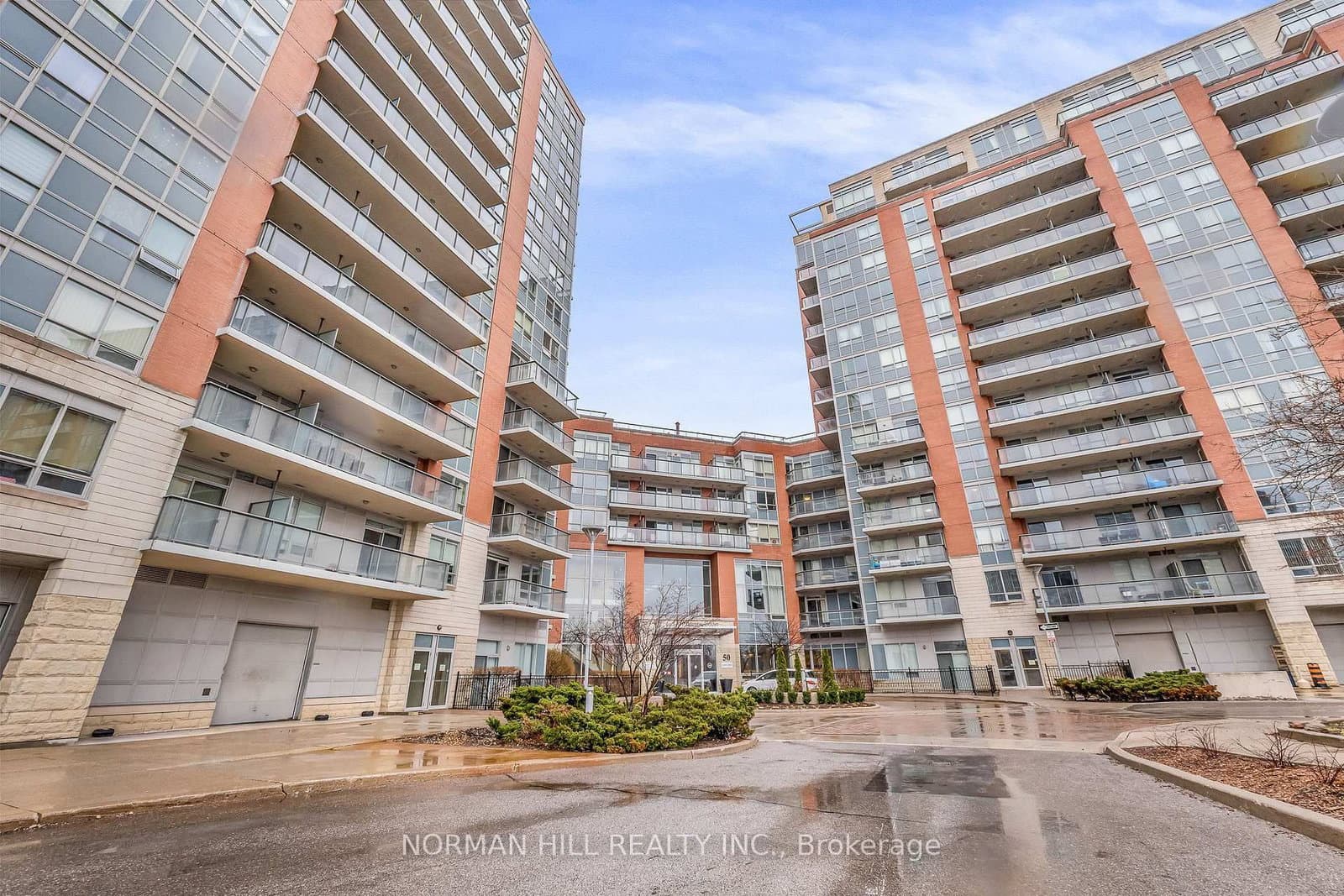 #211 - 60 South Town Centre Boulevard