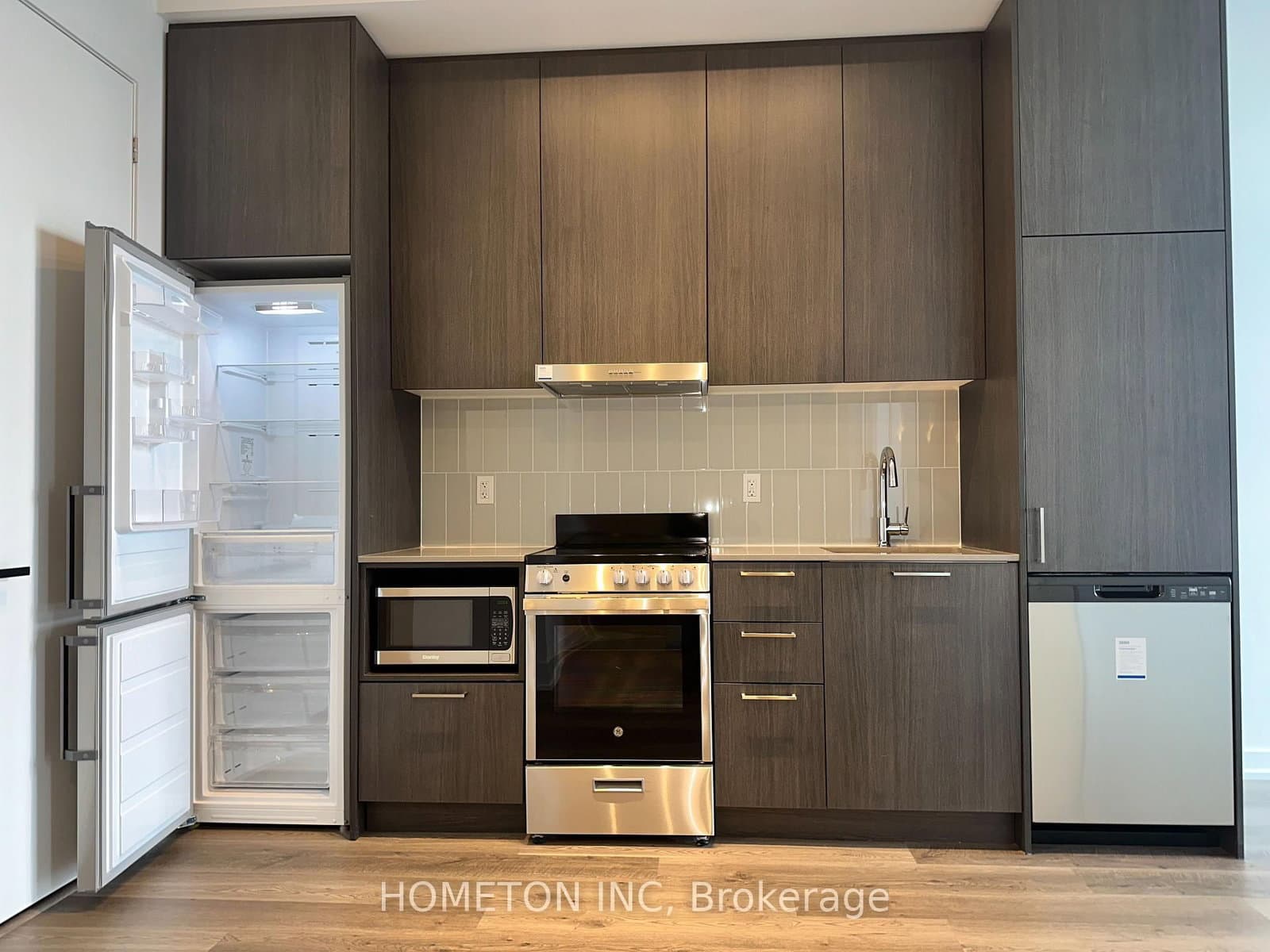 #2110 - 195 Commerce Street