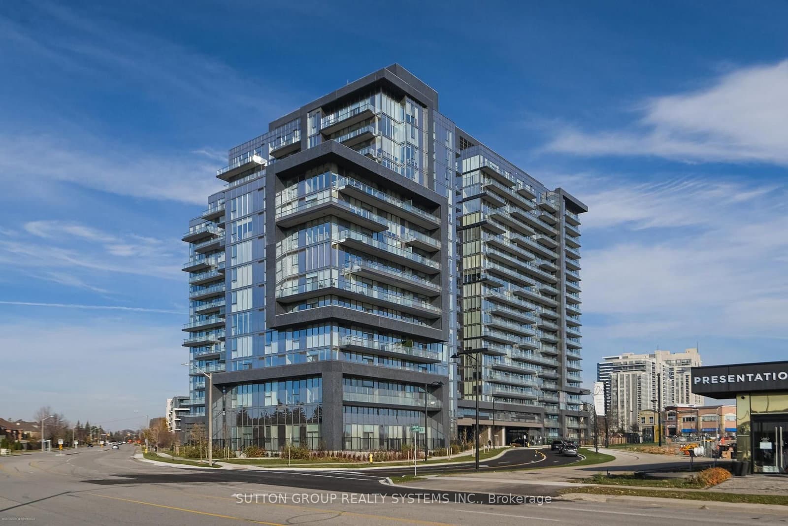 #204 - 10 Gatineau Drive
