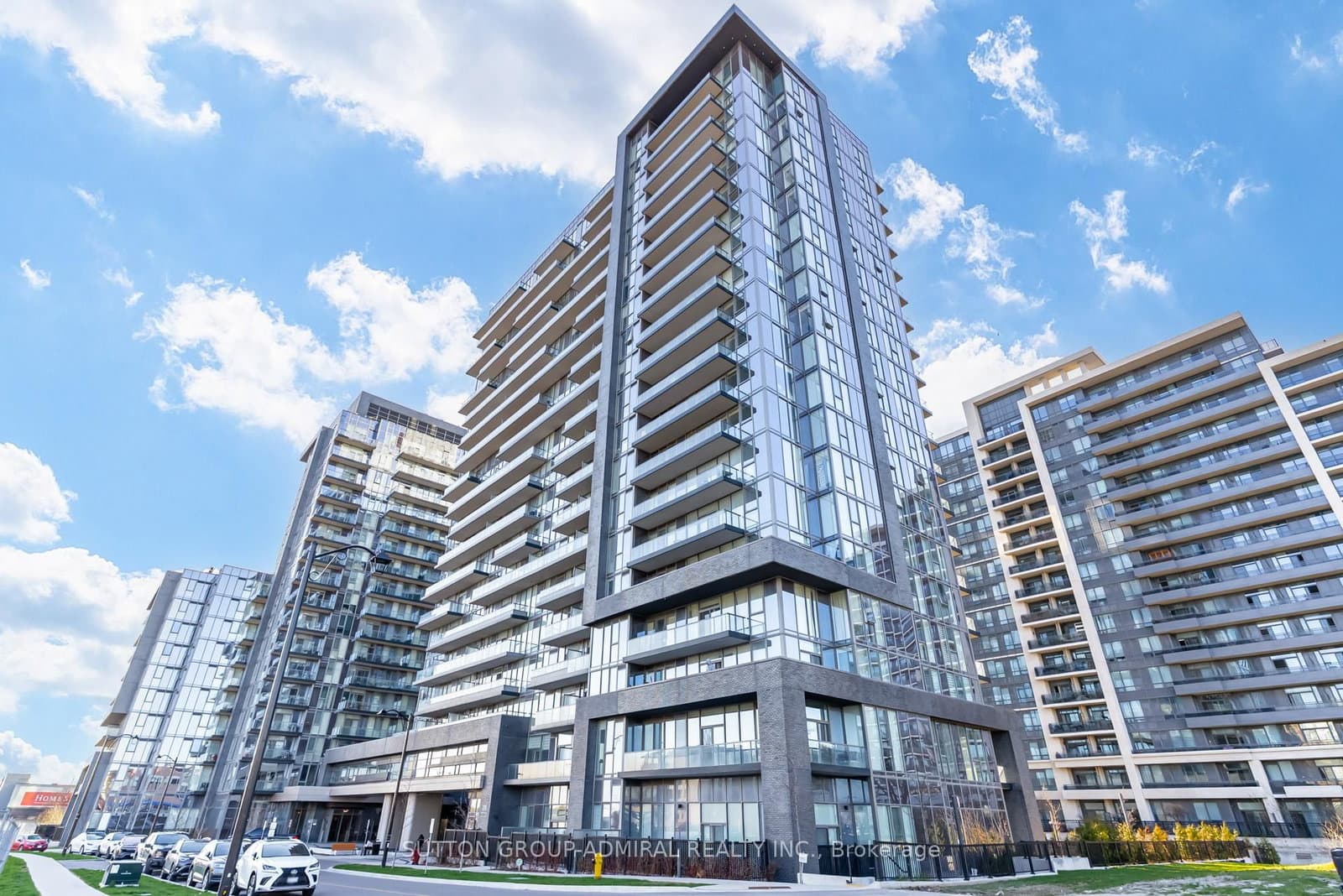#1010 - 20 Gatineau Drive