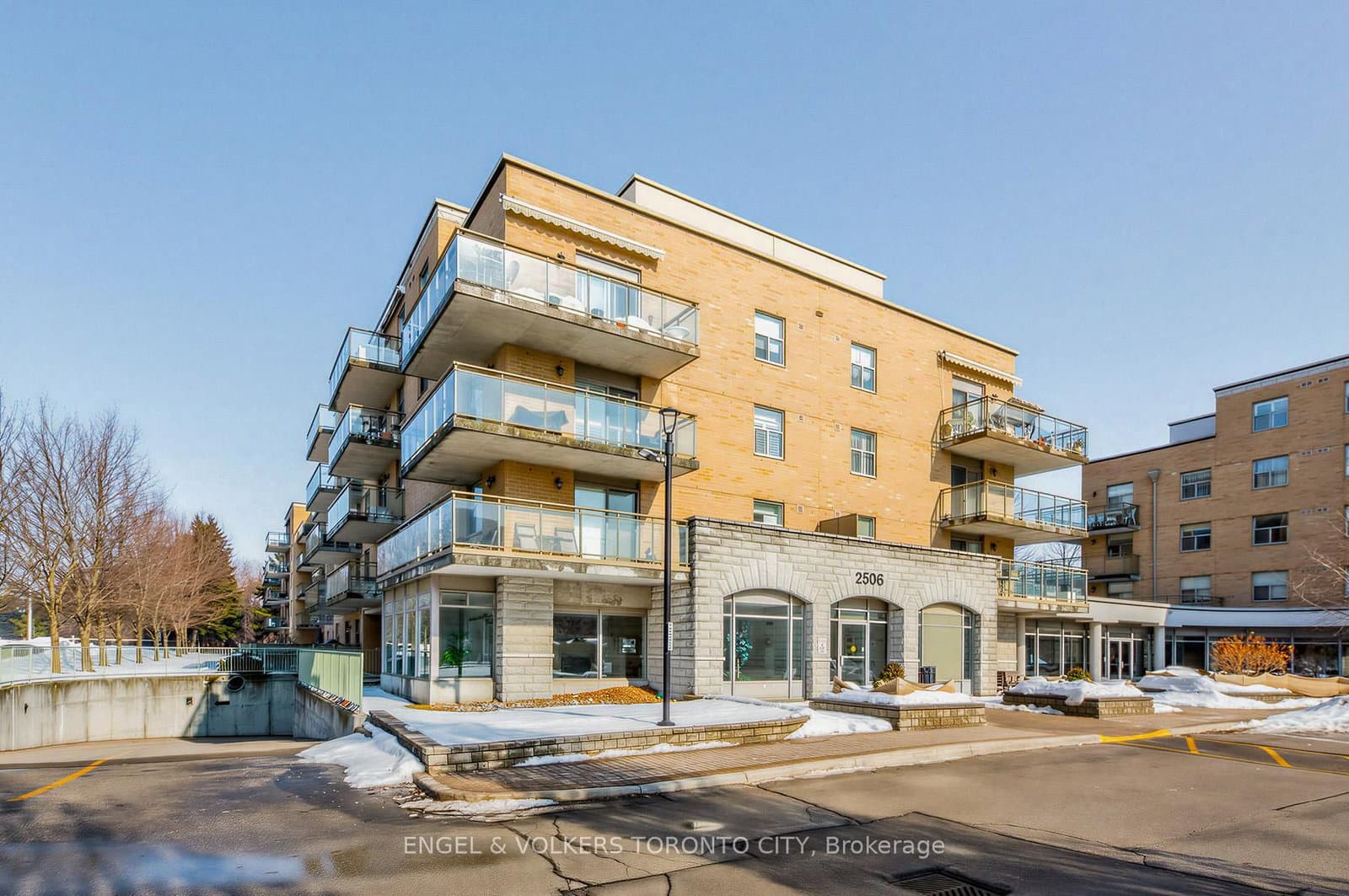 #105 - 2506 Rutherford Road