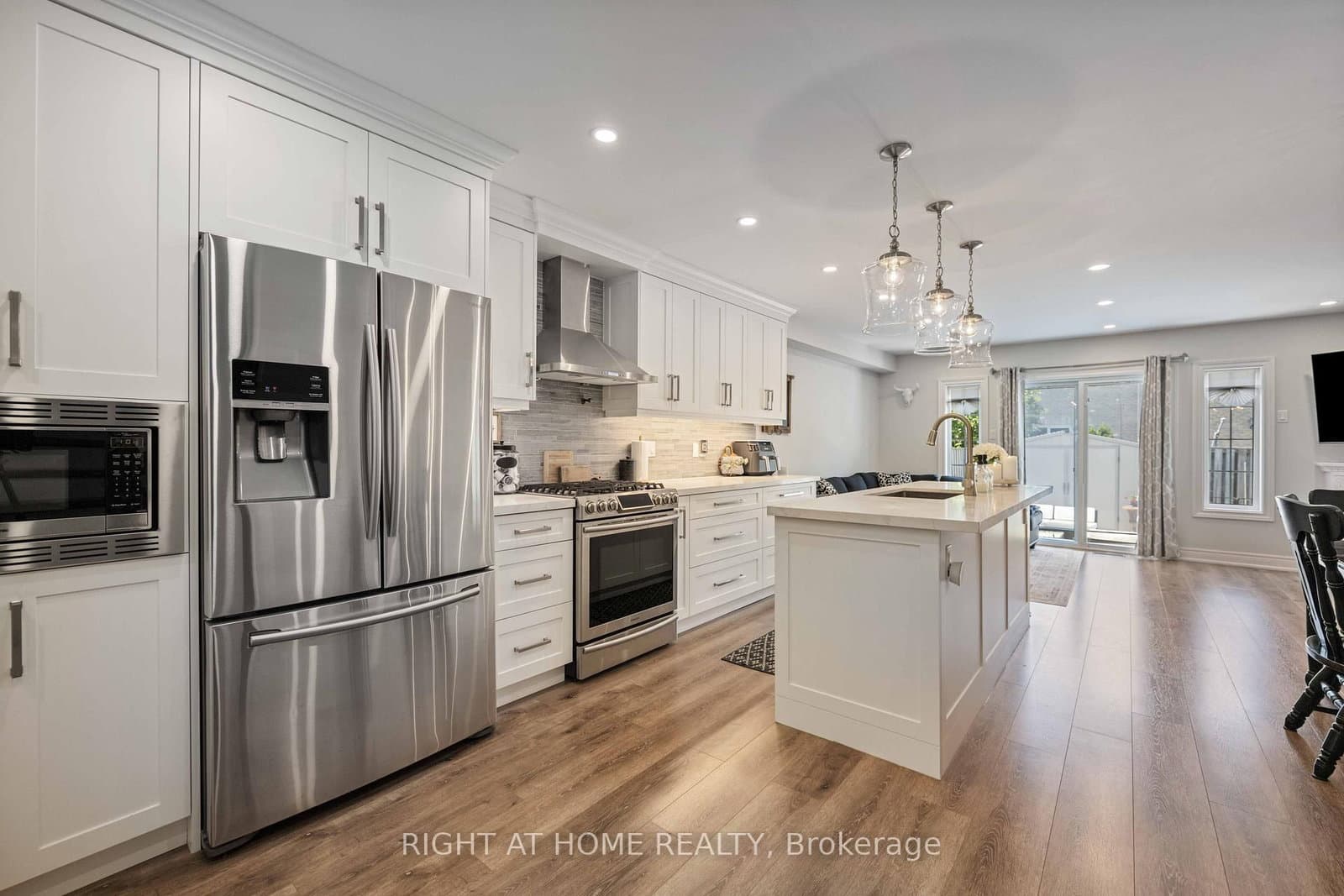 56 Benjamin Hood Crescent