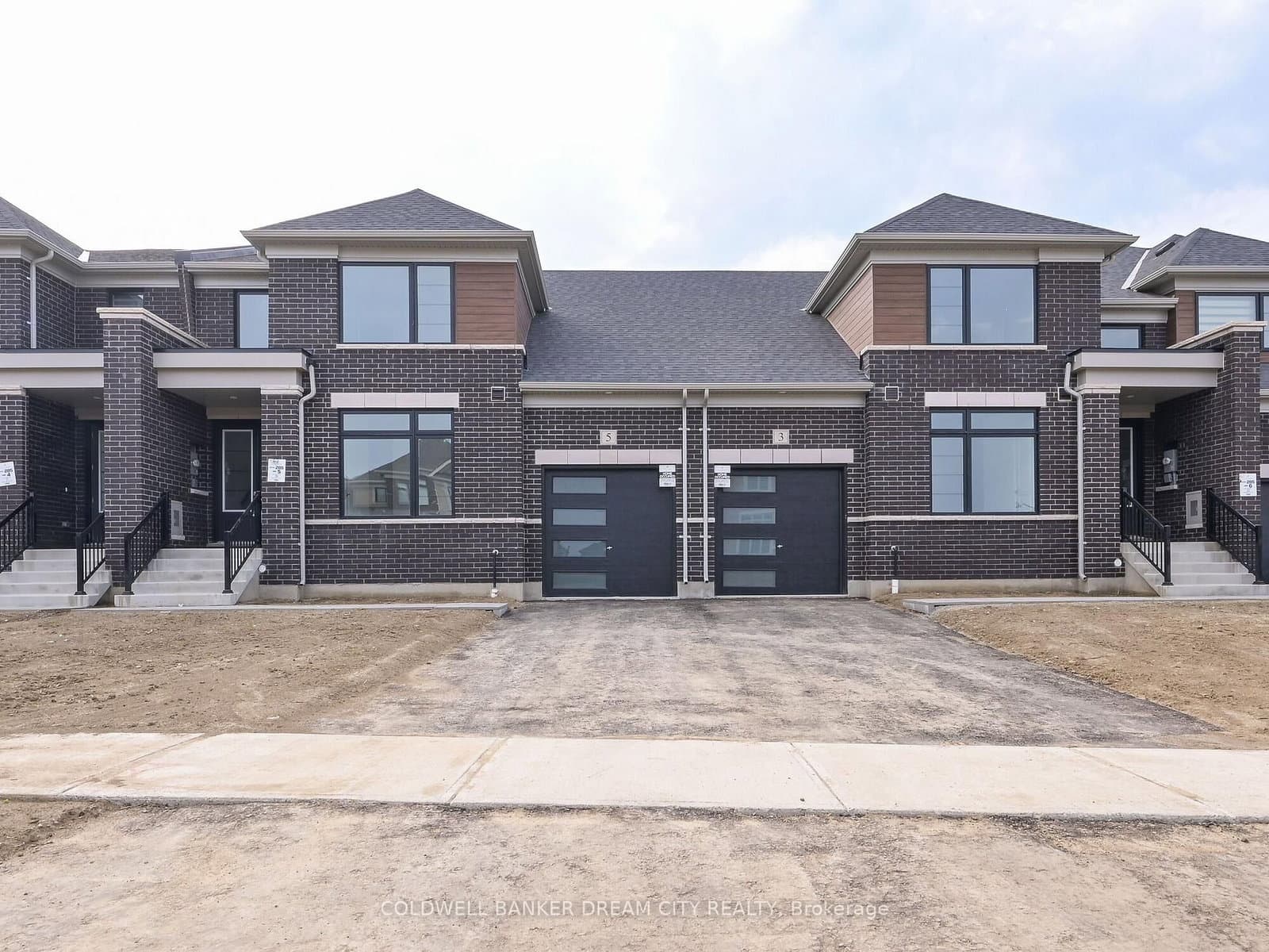 5 Primrose Heights, Unit Entire