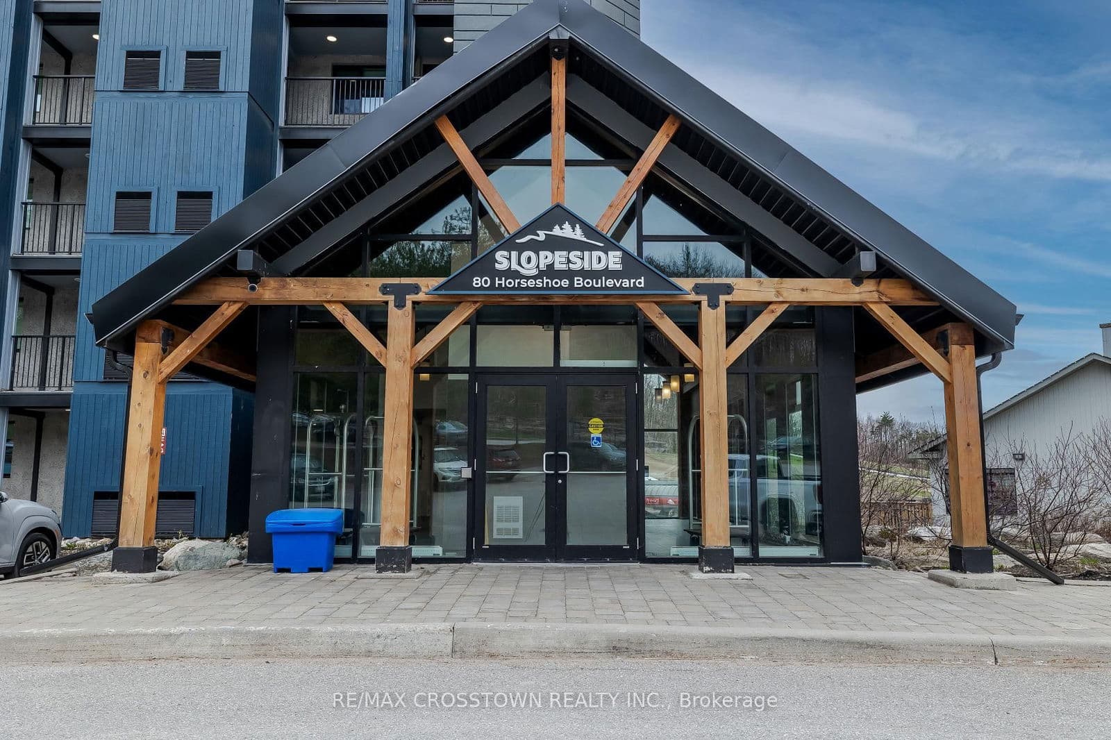 #302 - 80 HORSESHOE Boulevard