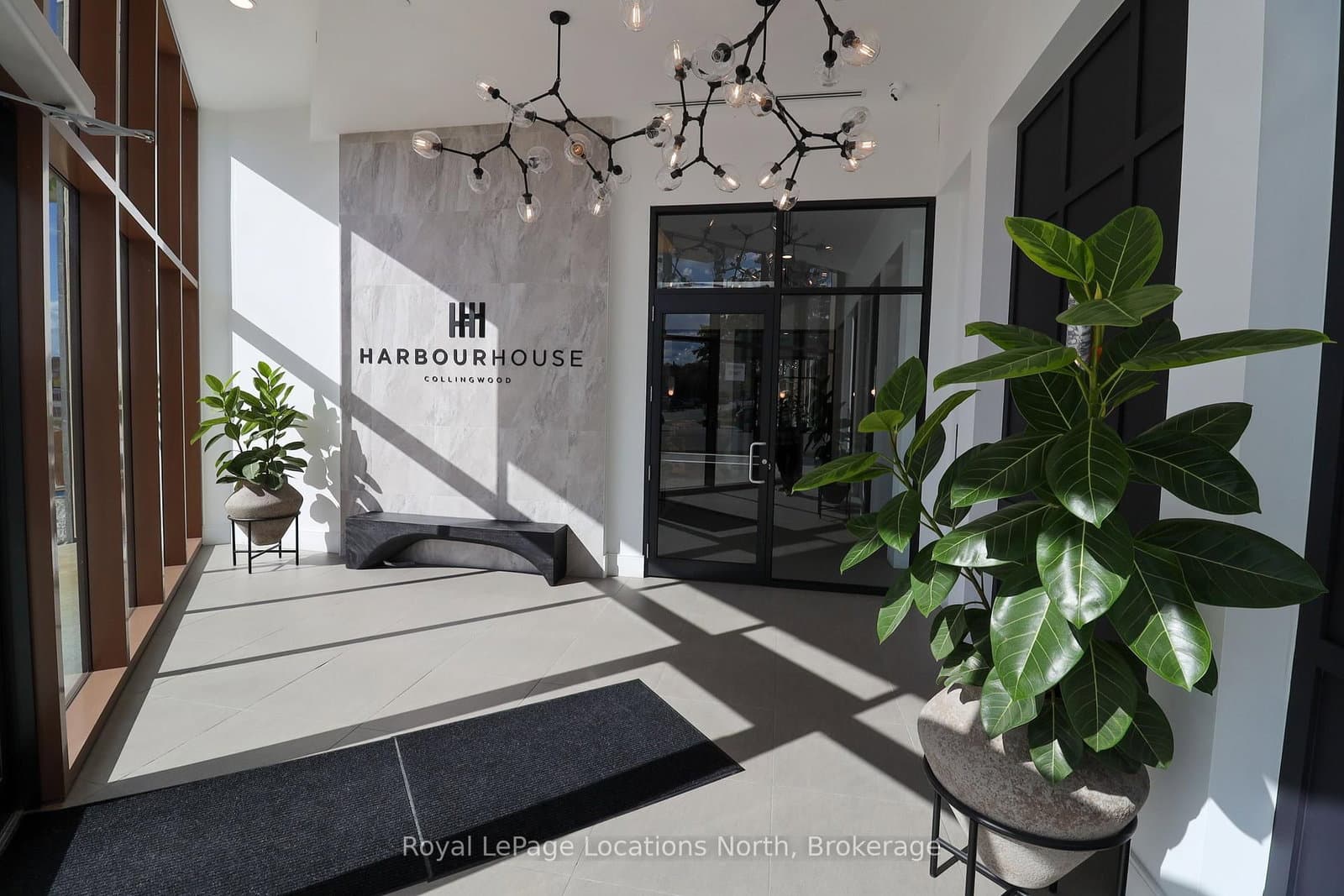 31 HURON Street, Unit 518