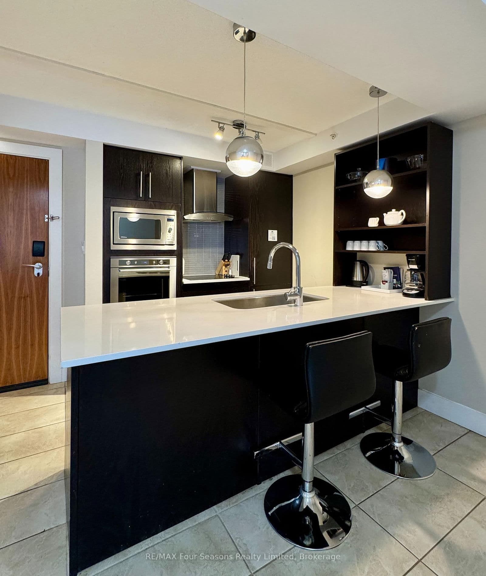 #5209 - 9 Harbour Street E