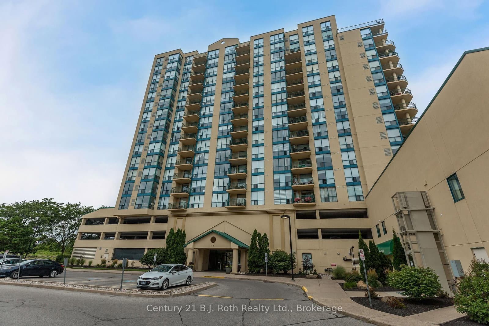 65 ELLEN Street, Unit 305