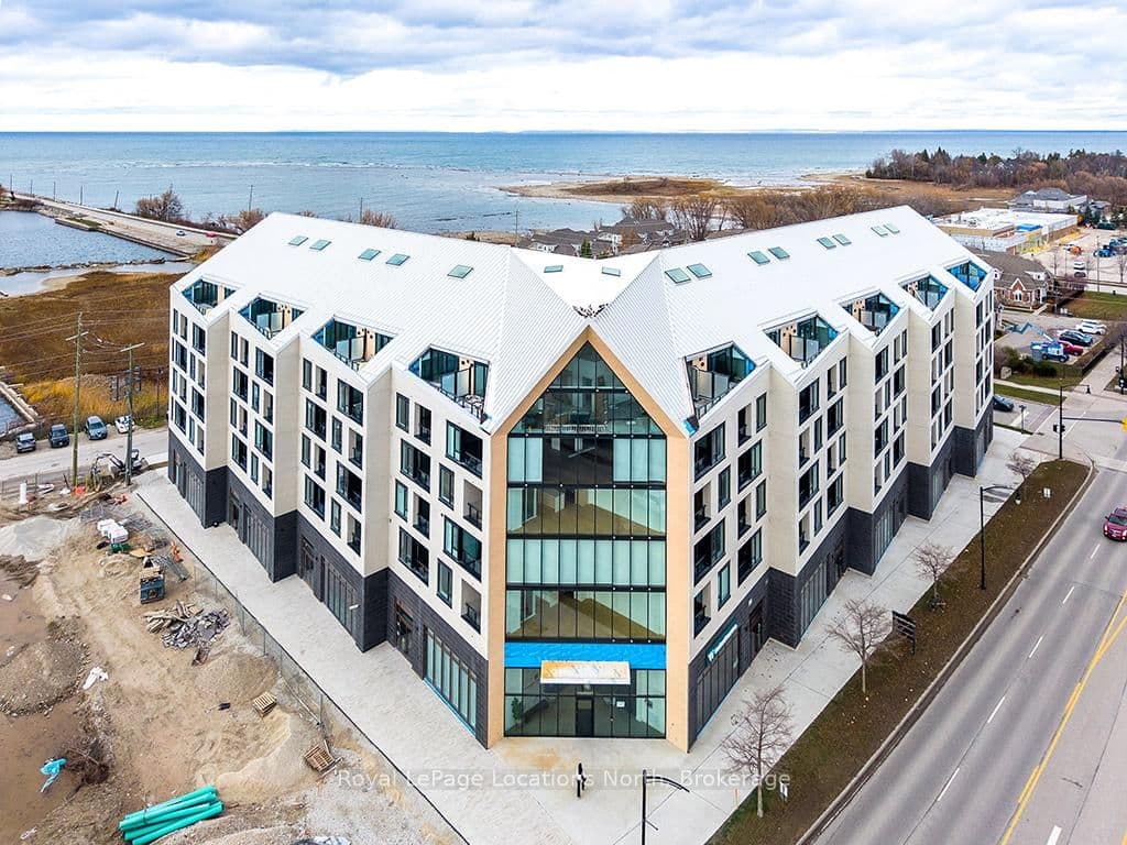 31 Huron Street, Unit 612