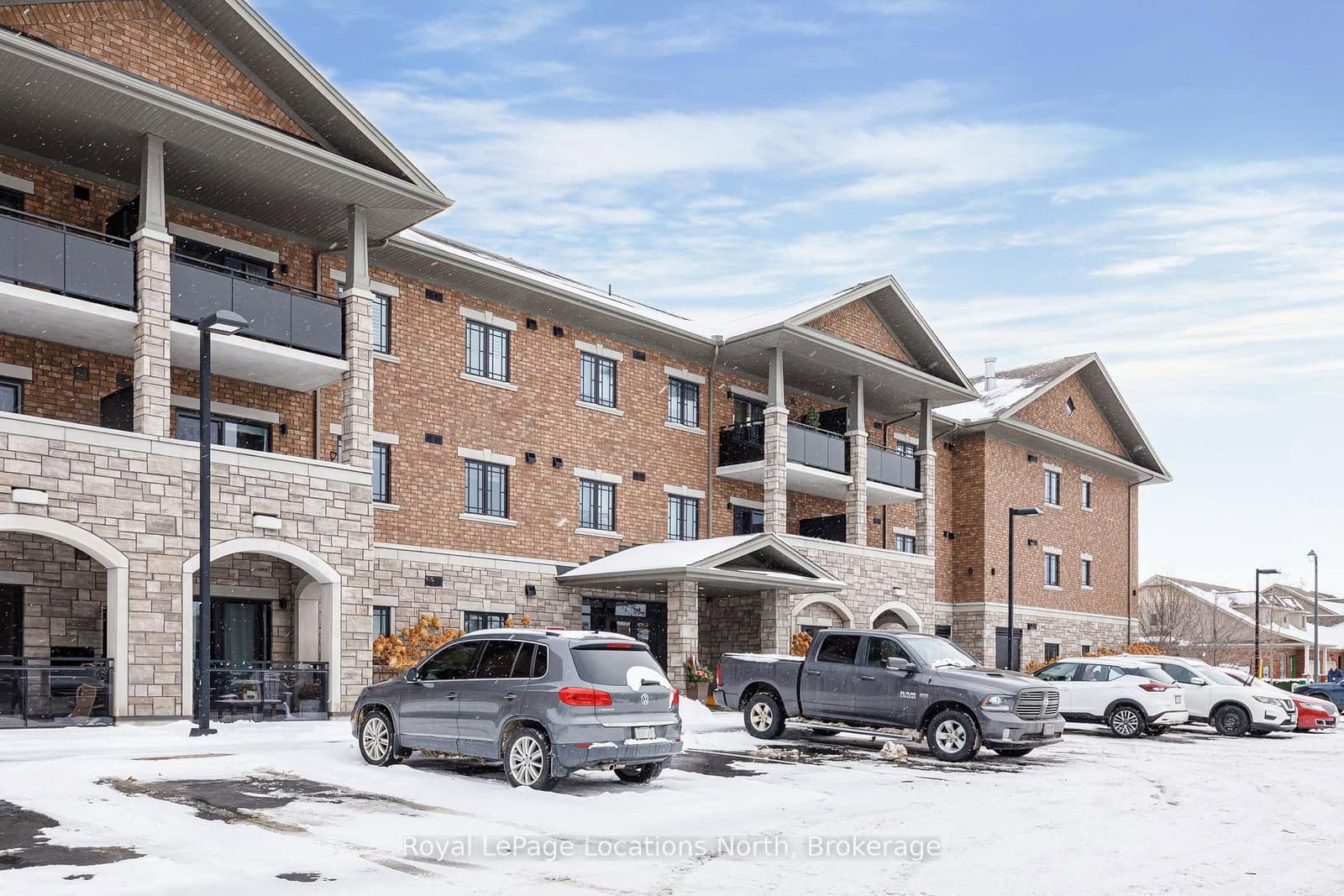 1 Chamberlain Crescent, Unit 303