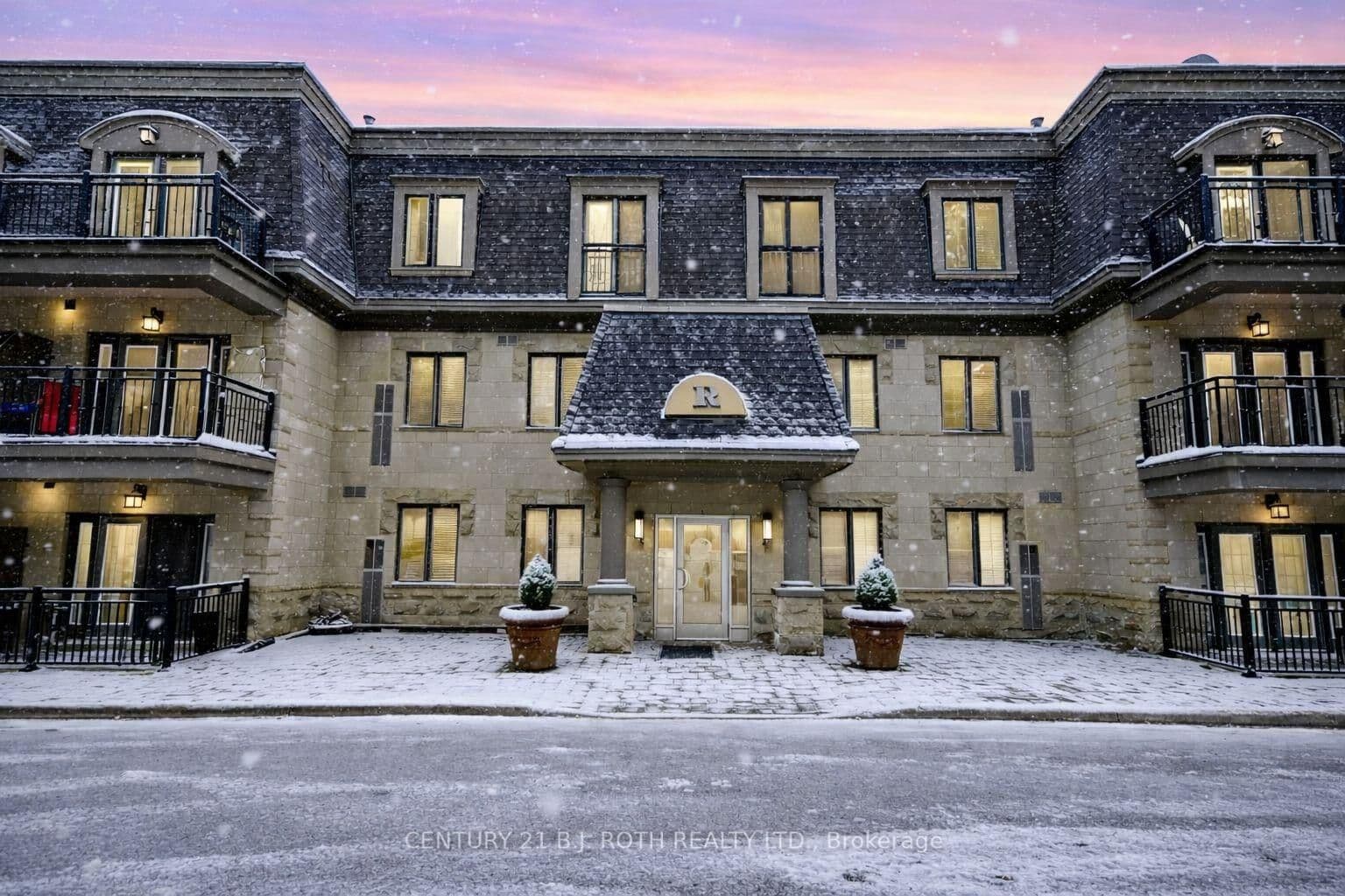 200 Collier Street, Unit 306