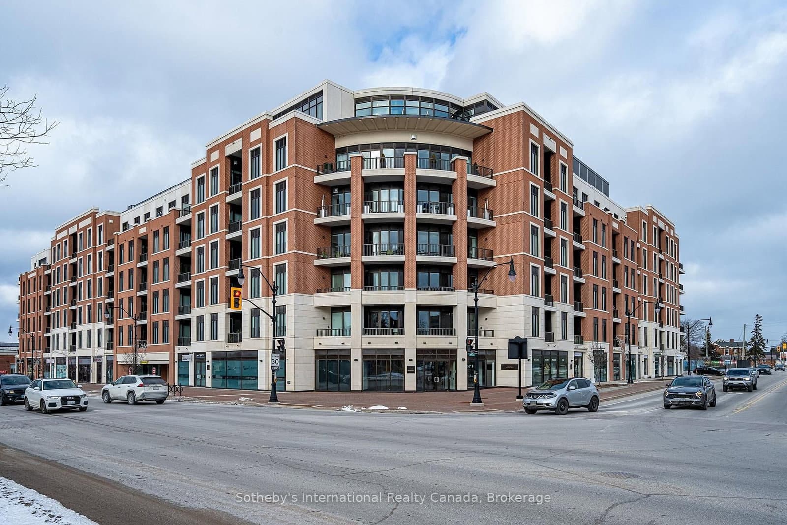 #301 - 1 HUME Street