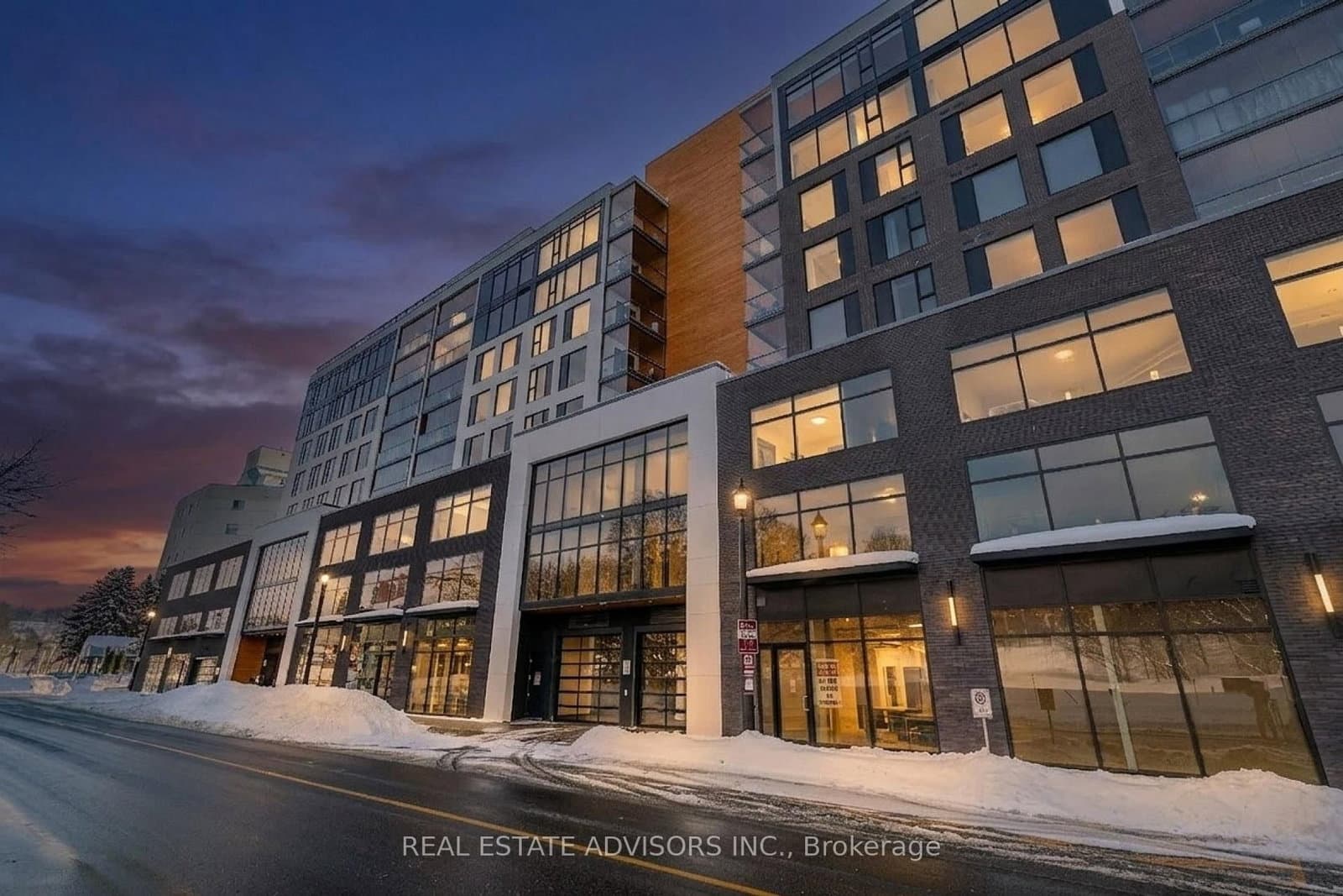 #522 - 185 Dunlop Street E