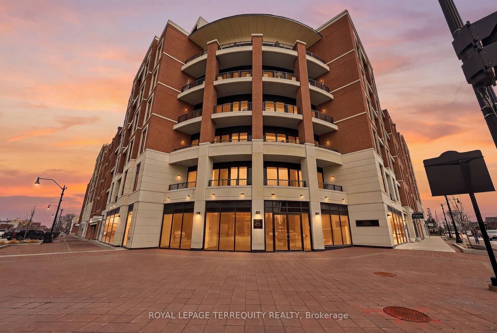 #PH 615 - 1 Hume Street