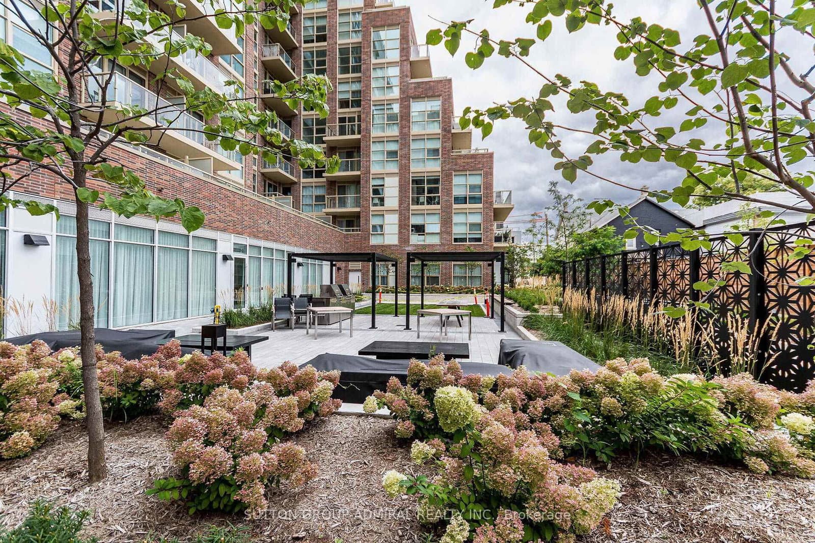 1787 St Clair Avenue, Unit 315