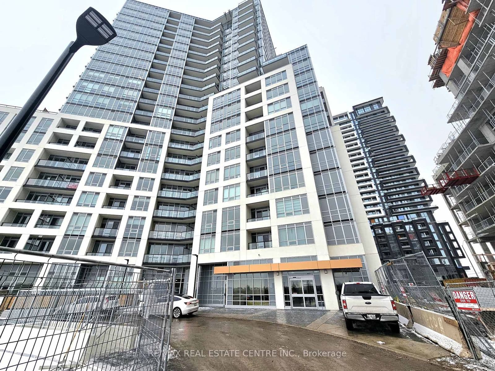 225 Malta Avenue, Unit 317