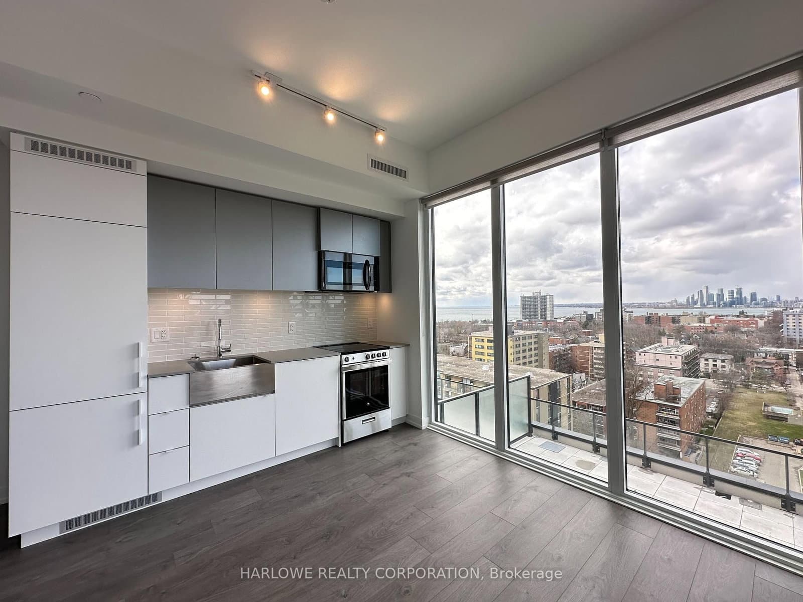 270 Dufferin Street, Unit LP8