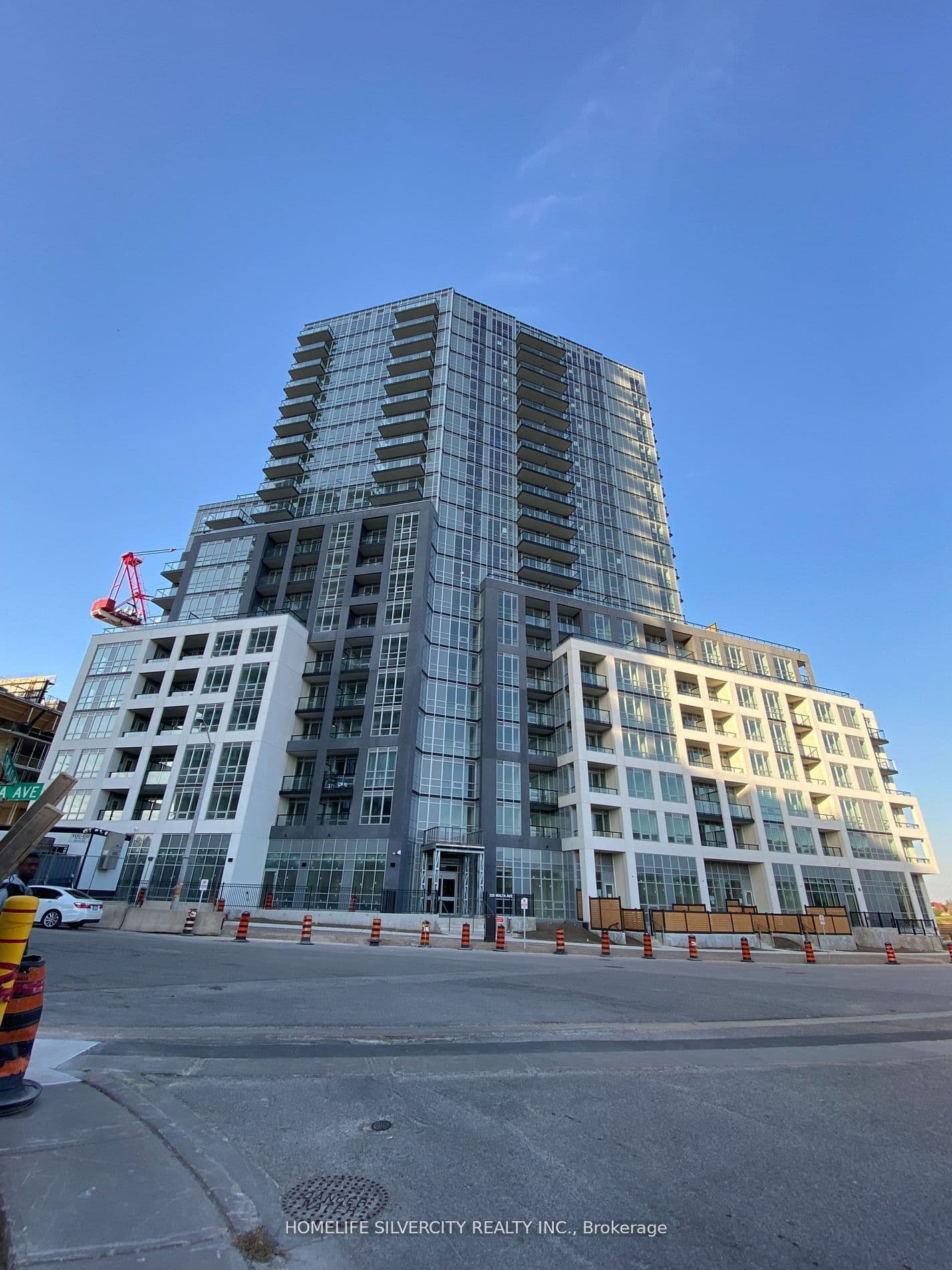 225 Malta Avenue, Unit 1706