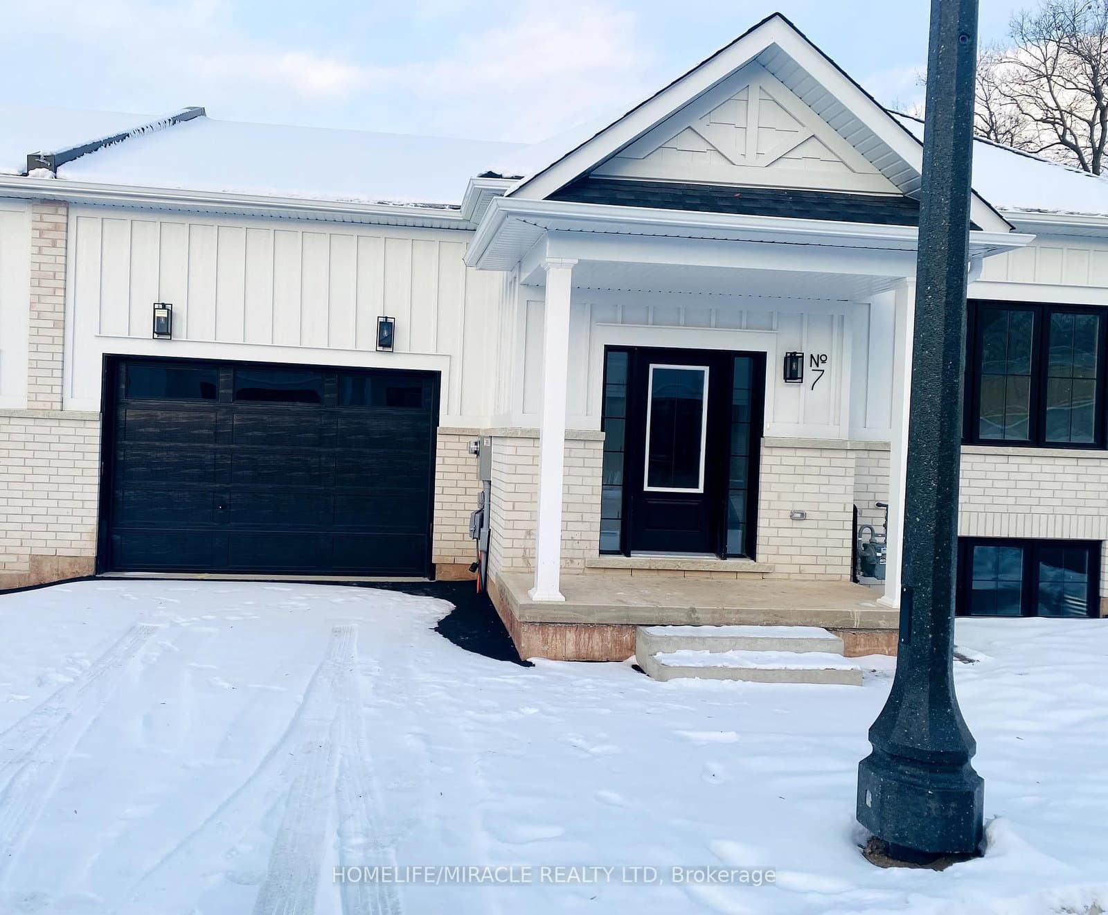 7 Santa Barbara Ln Lane