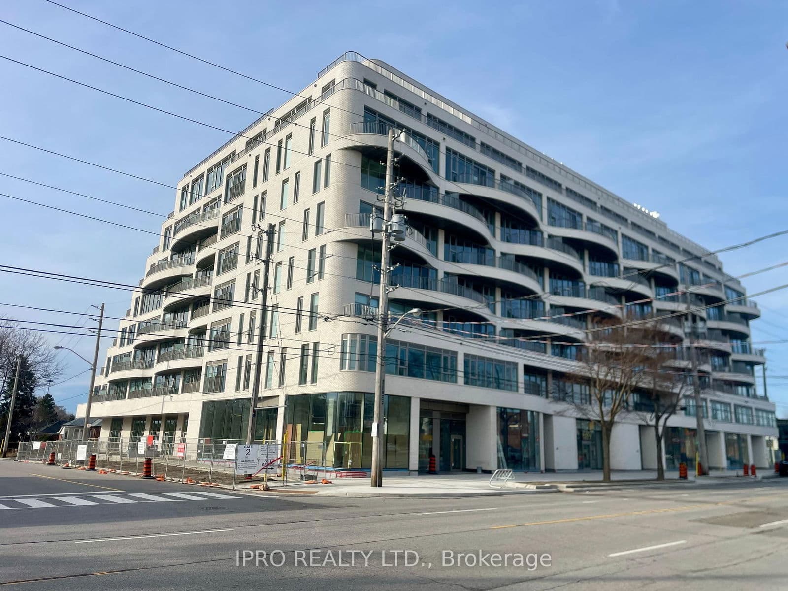 689 The Queensway, Unit 515