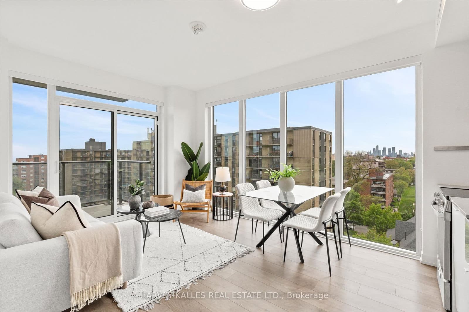 270 Dufferin Street W, Unit 708