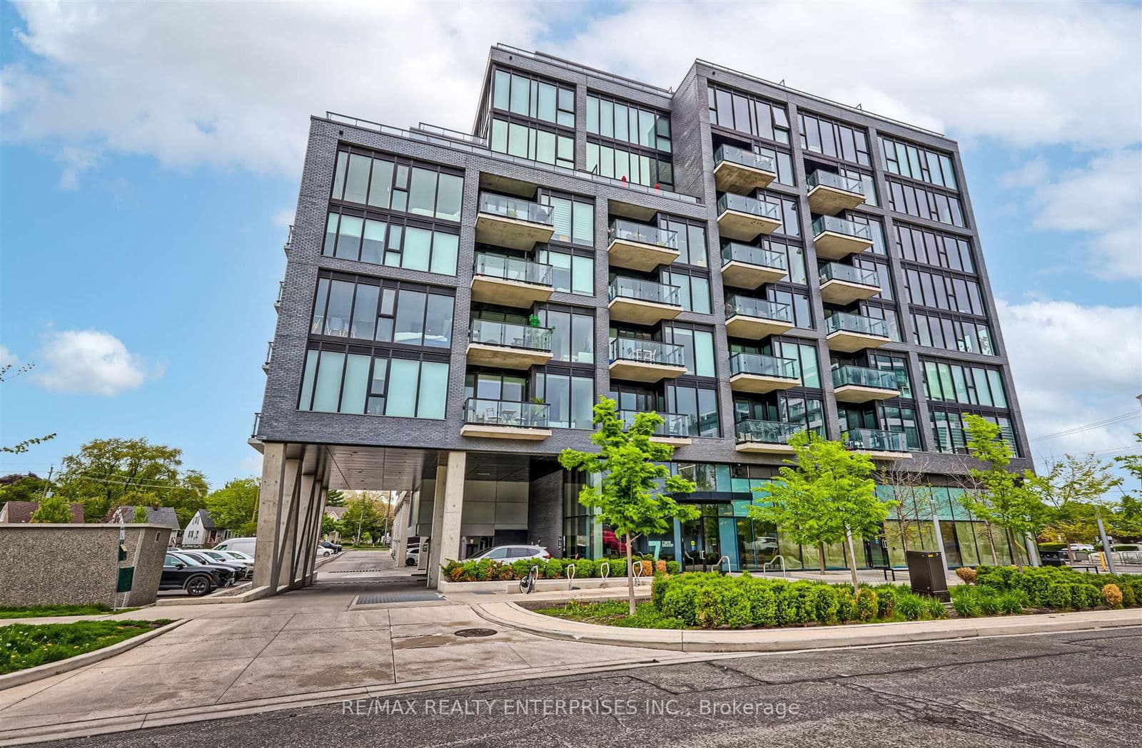 7 Smith Crescent, Unit 410