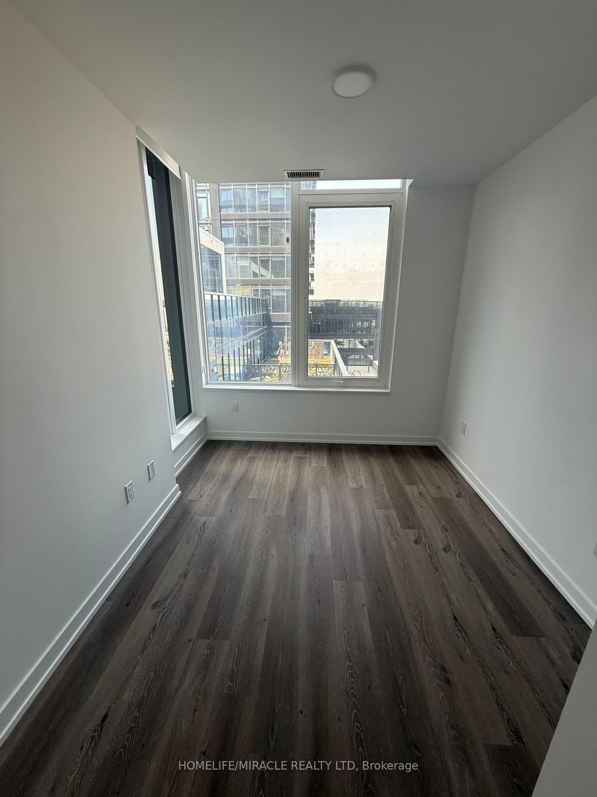 395 Square One Drive, Unit 607