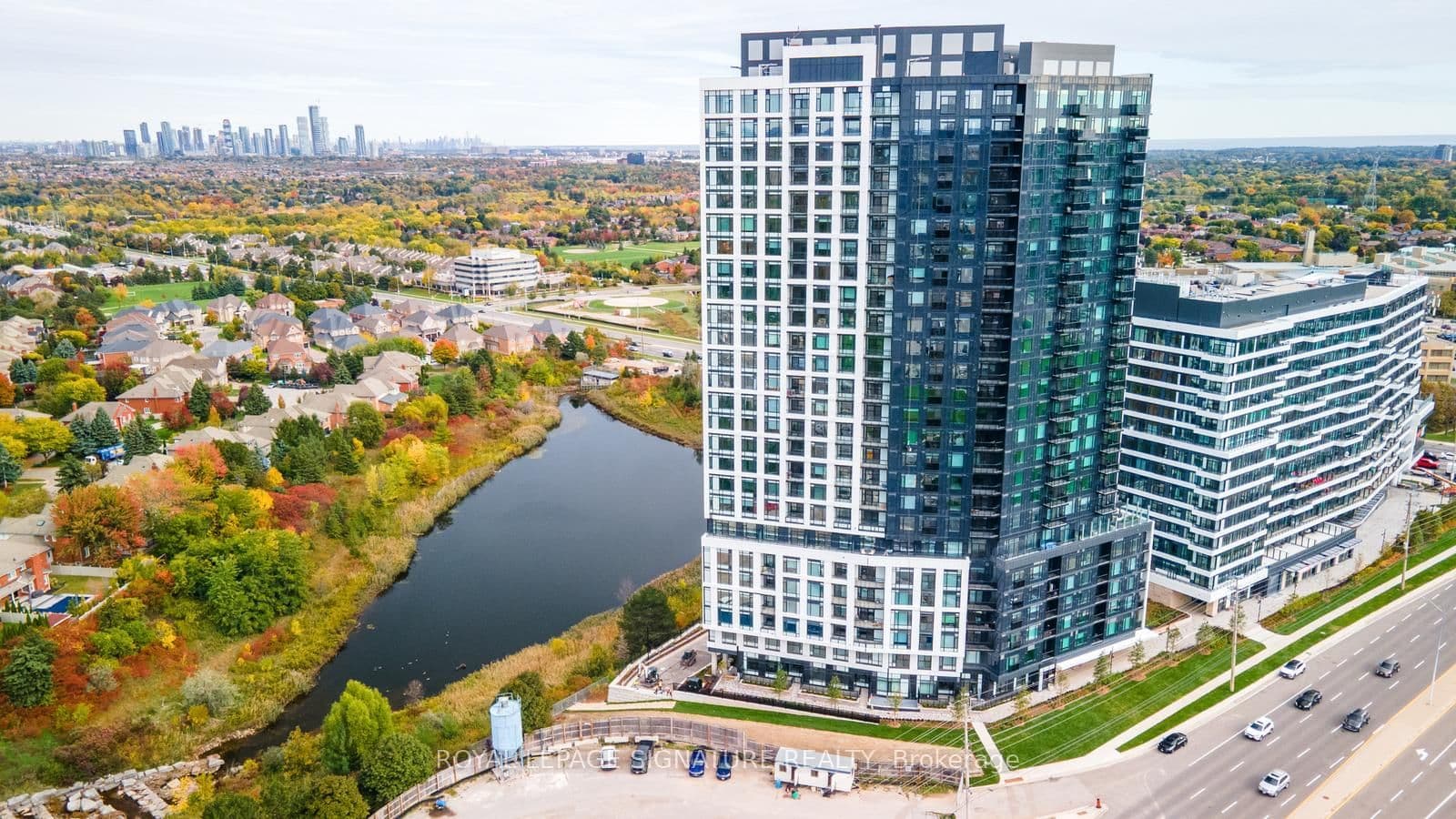 2495 Eglinton Avenue W, Unit 1001