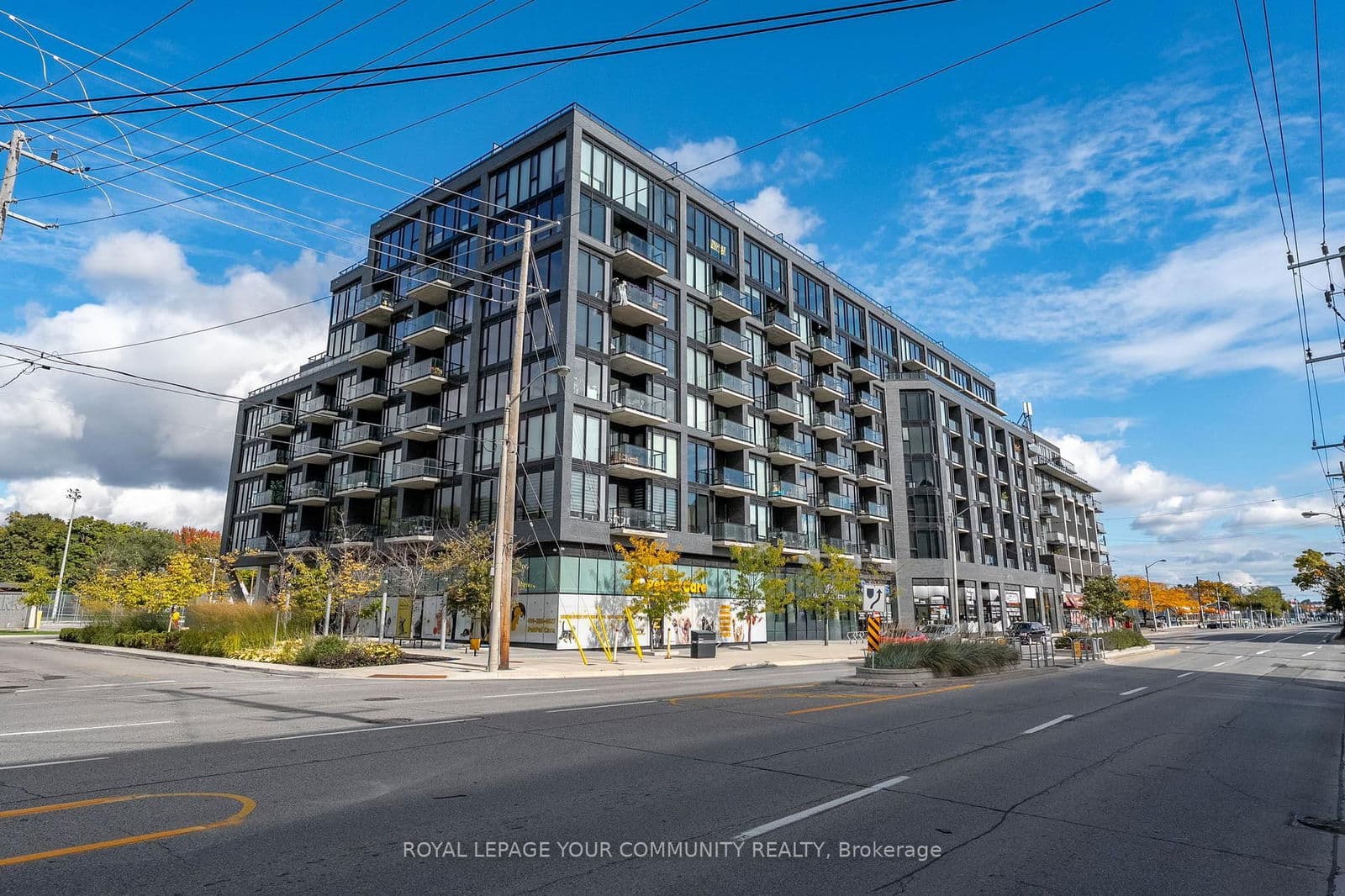 7 Smith Crescent, Unit 325