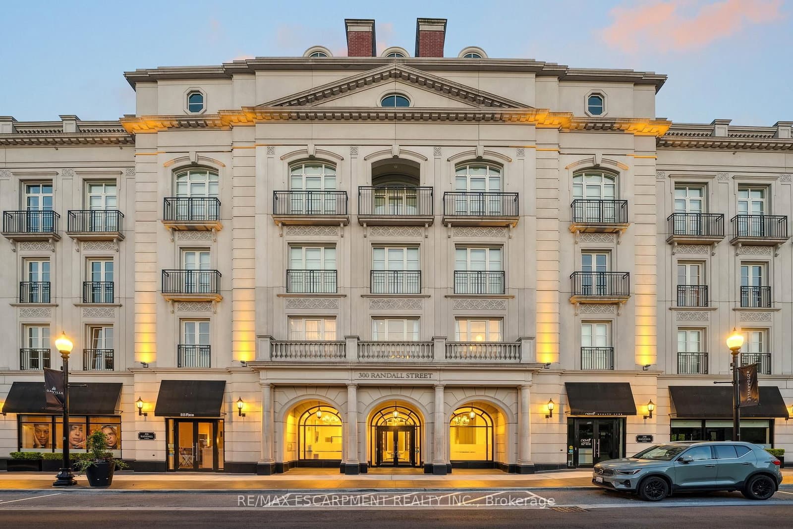 #PH1 - 300 RANDALL Street