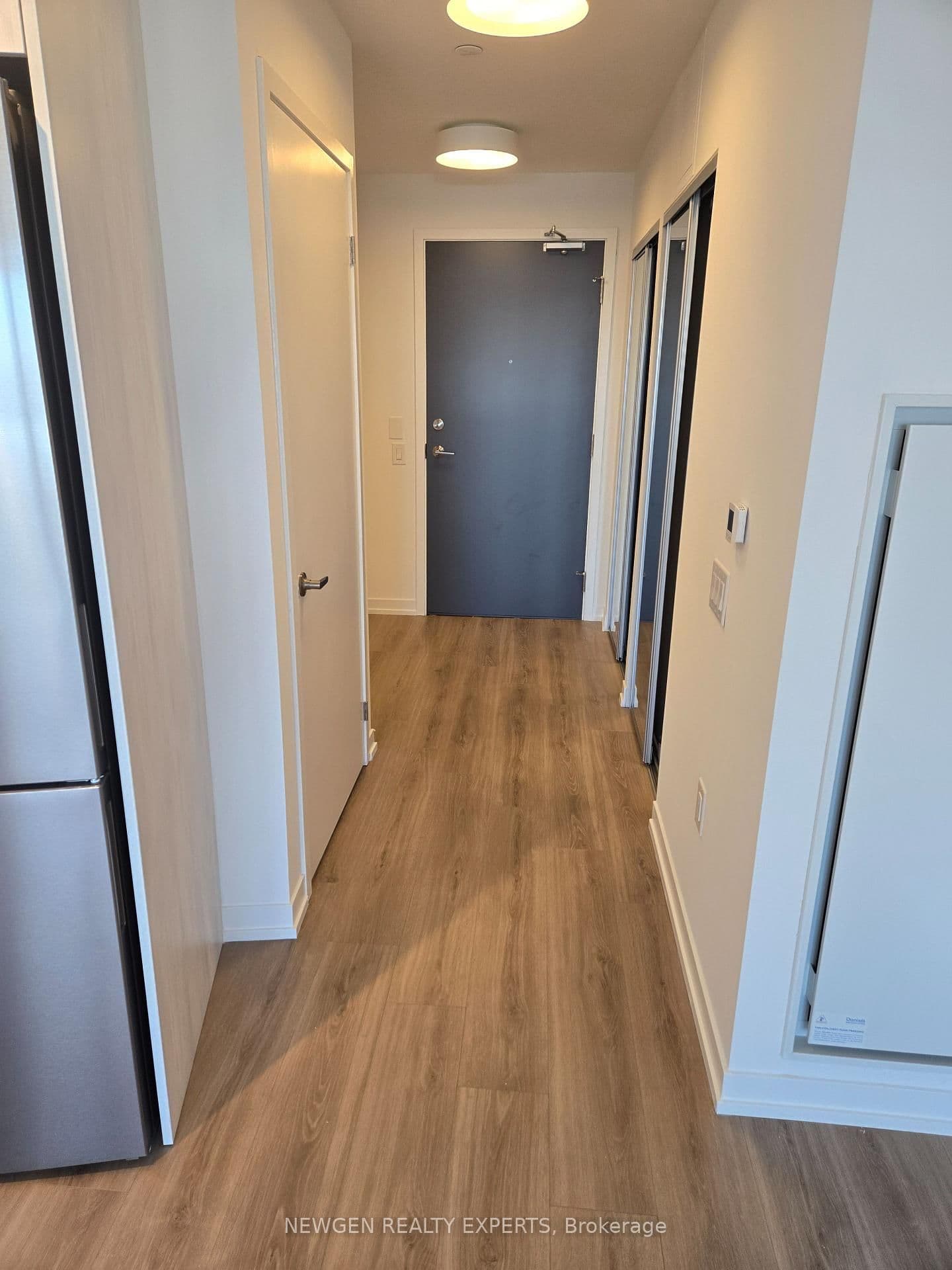 2485 Eglinton Avenue W, Unit 1411