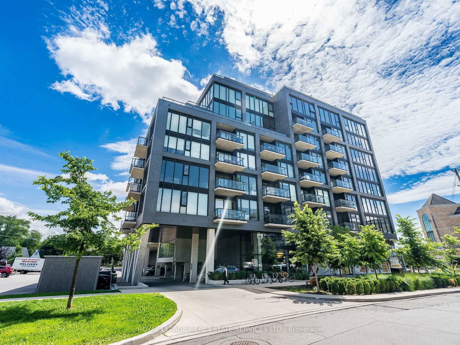 7 Smith Crescent, Unit 312
