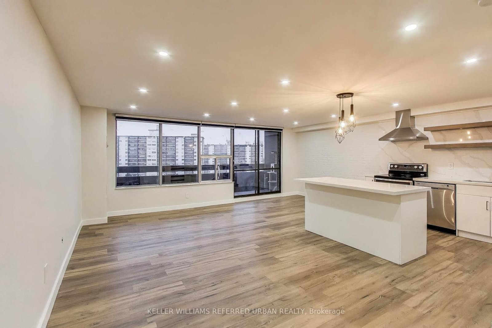 #1215 - 11 Wincott Drive