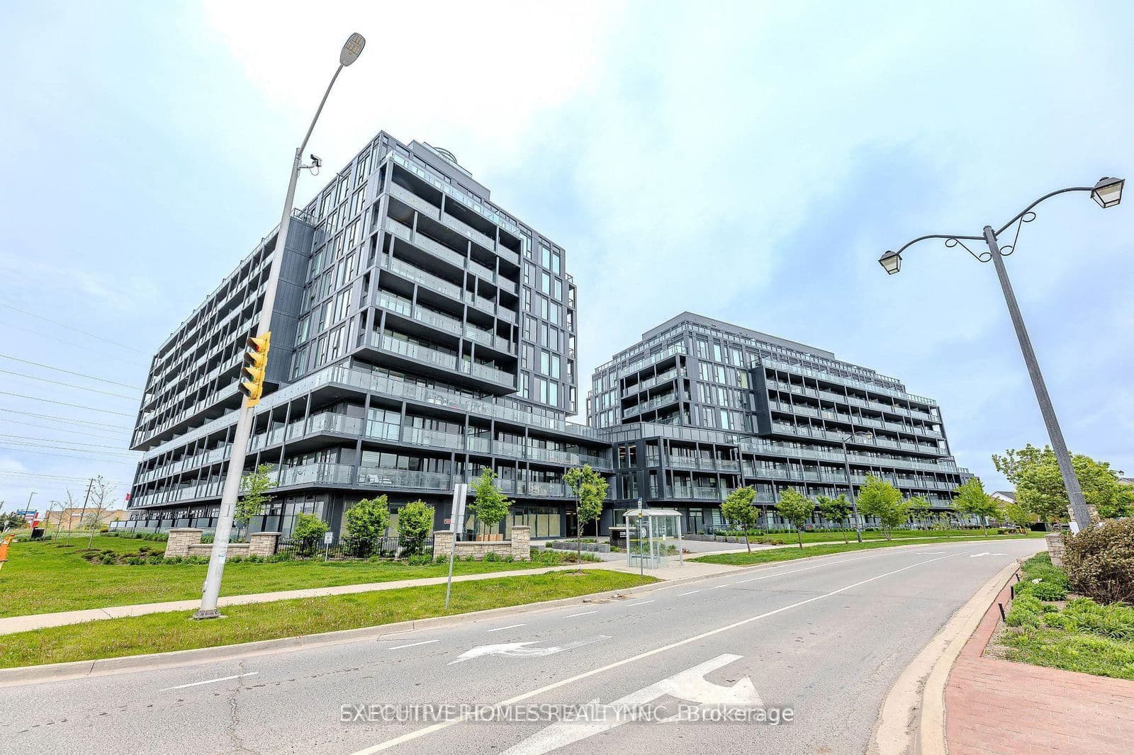 #A 712 - 3210 Dakota Common