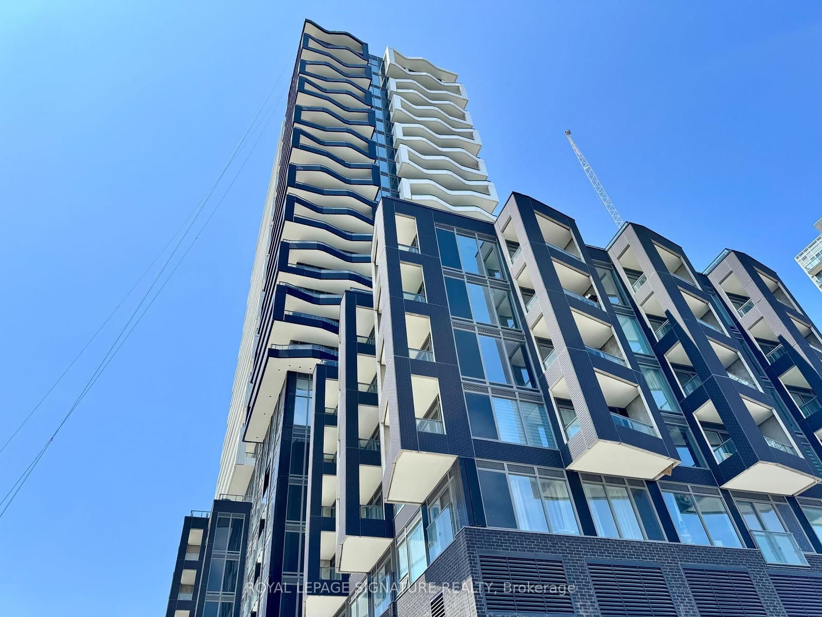 #Unit 1106 - 260 Malta Avenue