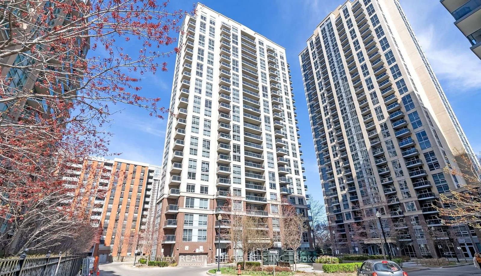 #1005 - 5 Michael Power Place