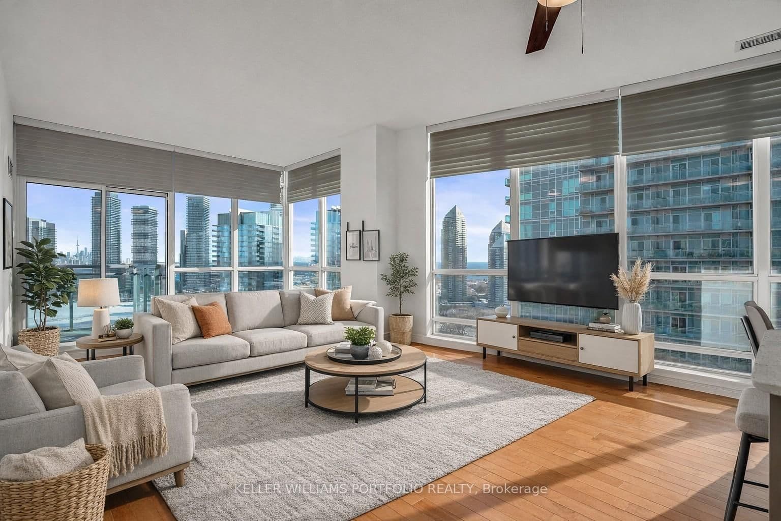 #PH7 - 185 Legion Road N