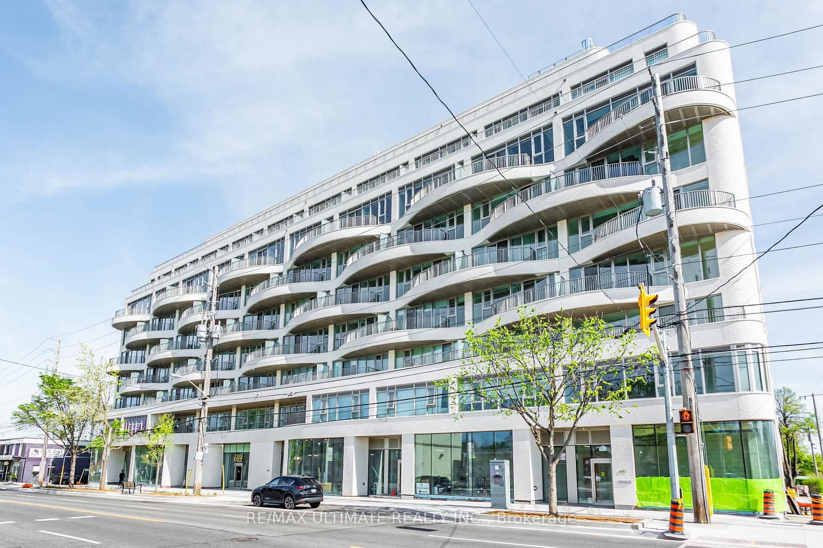 689 The Queensway, Unit 405