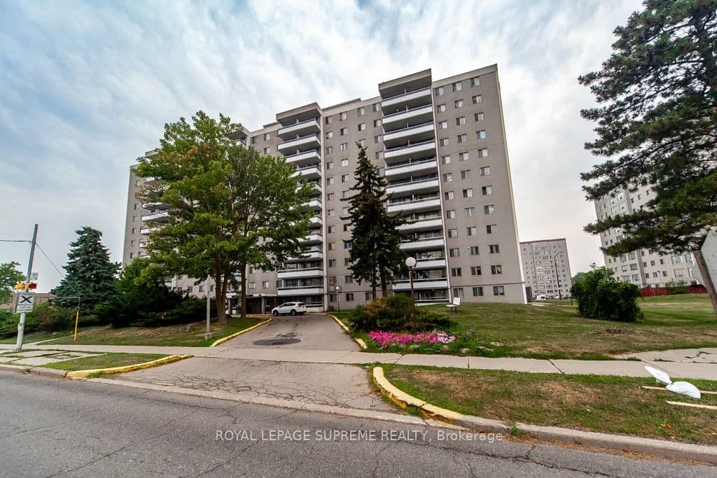 #908 - 940 Caledonia Road