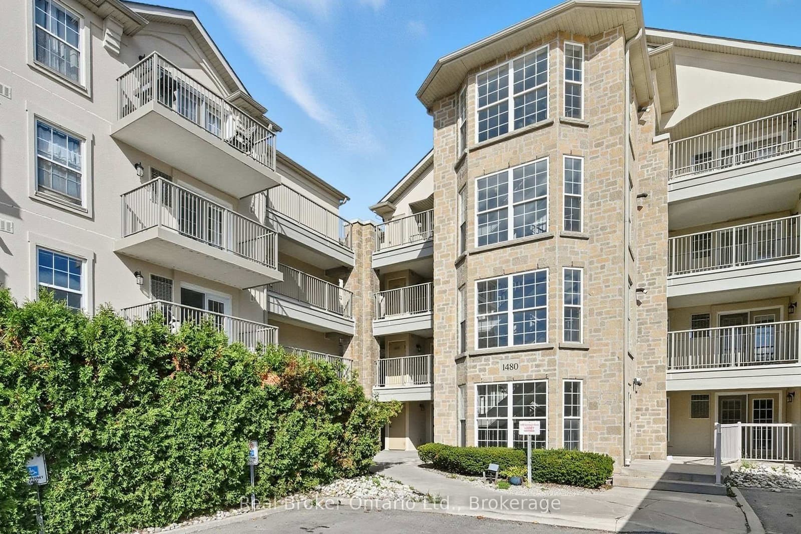 #315 - 1480 Bishops Gate NW