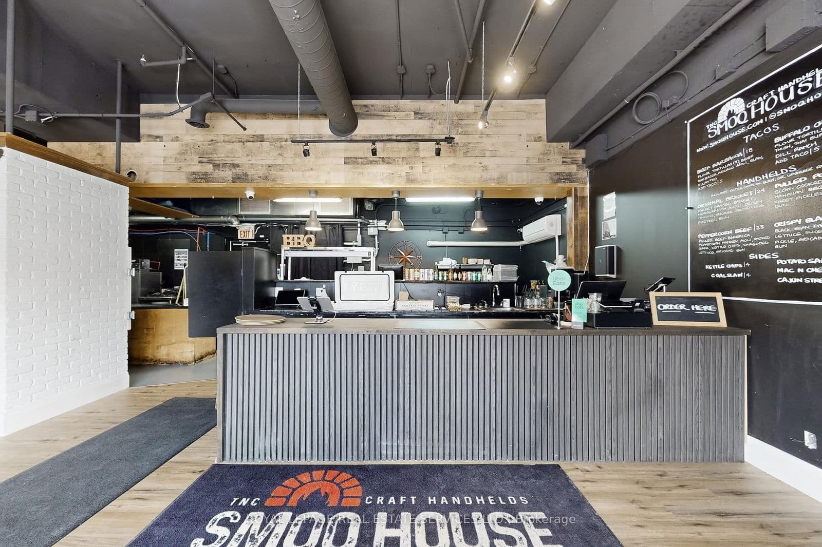 #6 - 399 Elizabeth Street