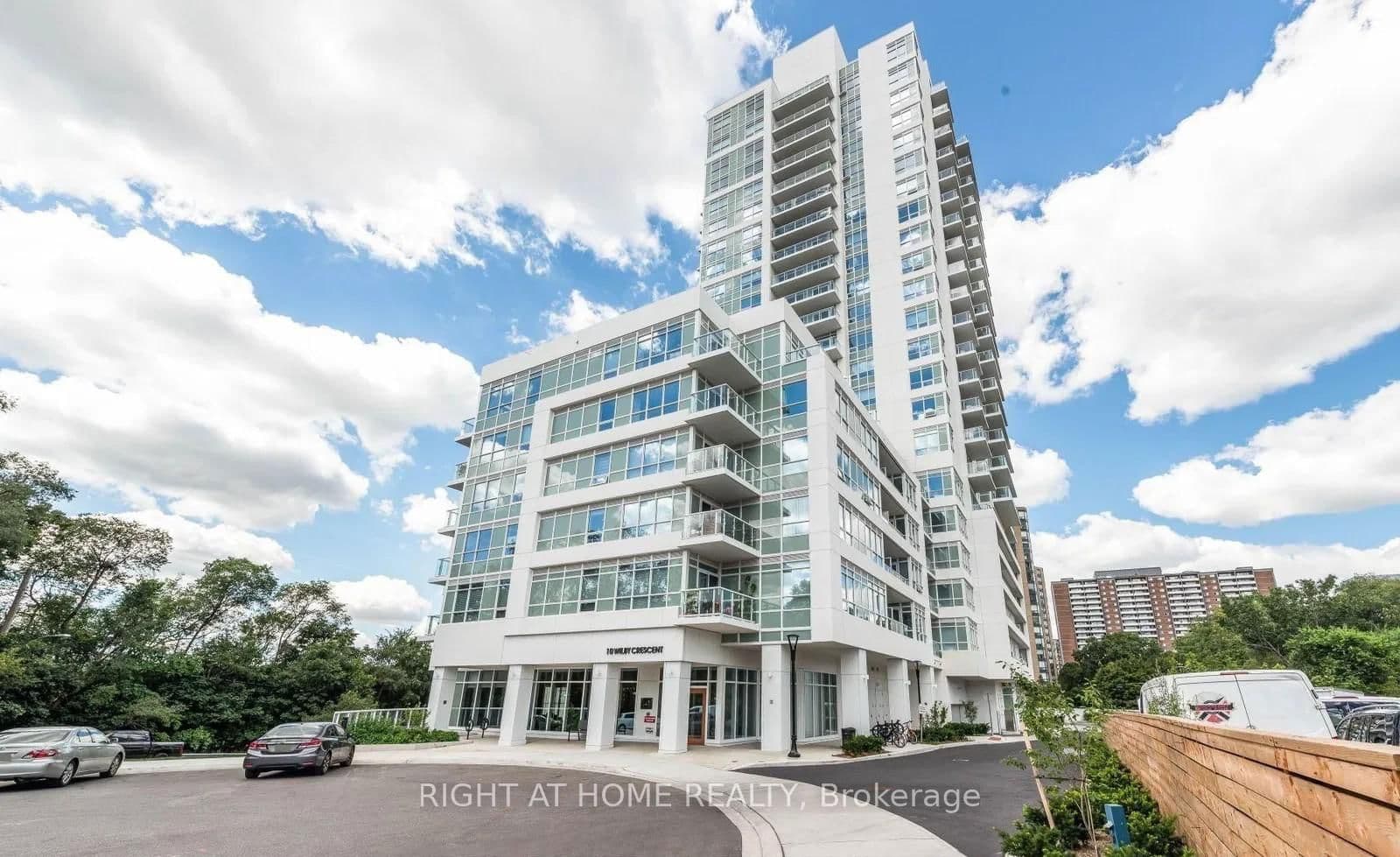 #202 - 10 Wilby Crescent