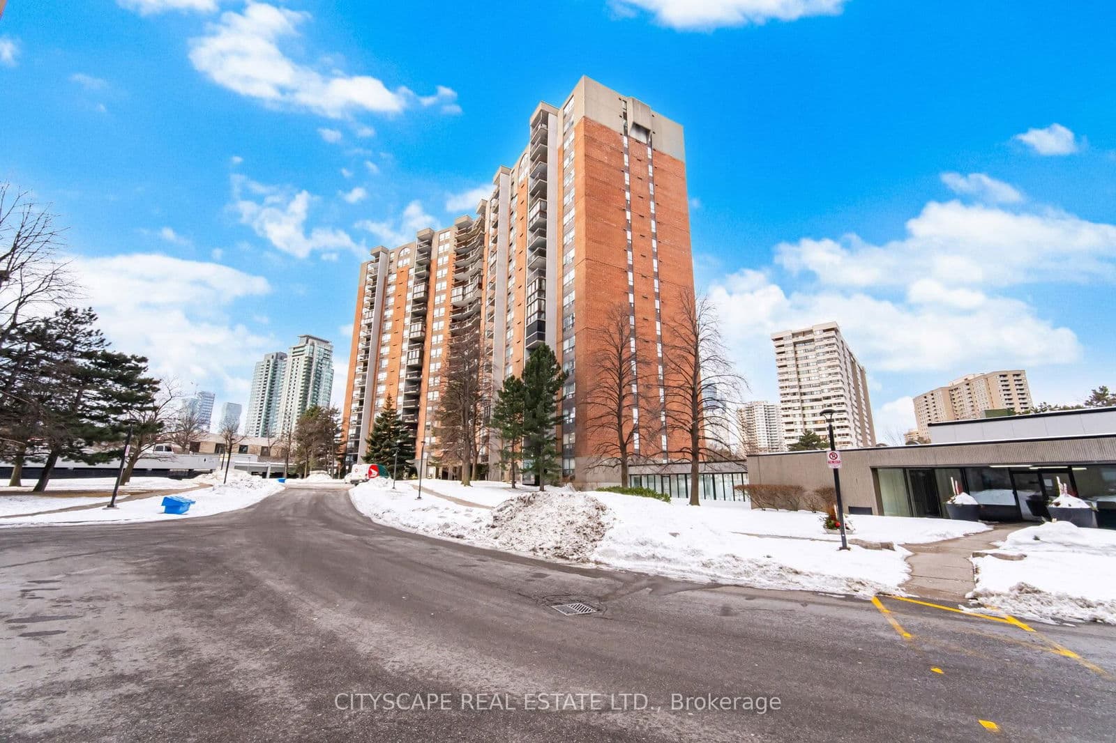 #1706 - 20 Mississauga Valley Boulevard