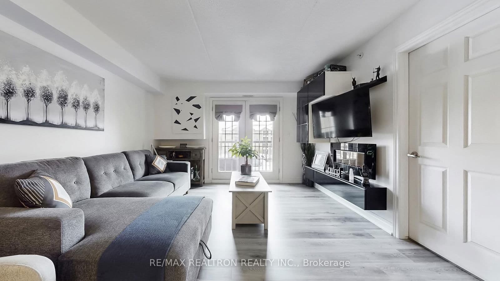 #310 - 1390 Main Street E