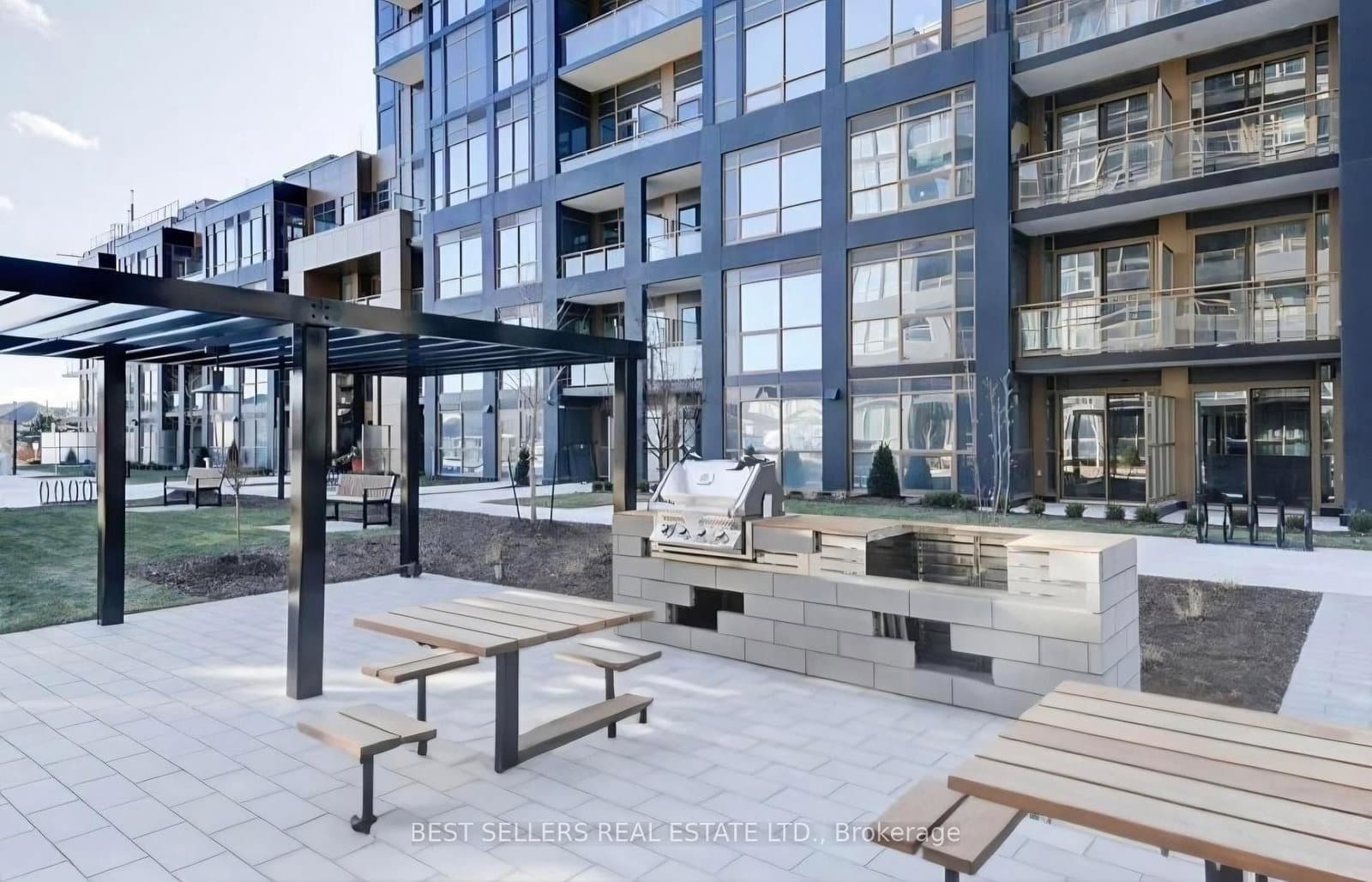 #612 - 2333 KHALSA Gate