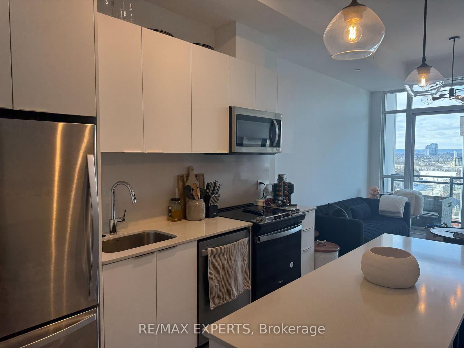 760 Whitlock Avenue, Unit 806