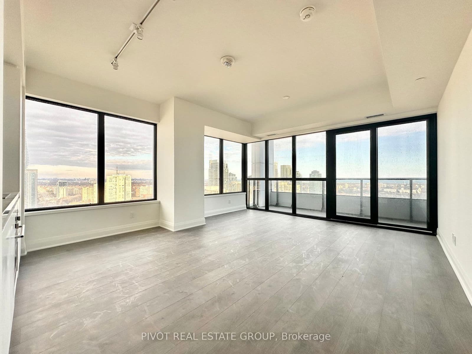 2 Erskine Road, Unit 2202