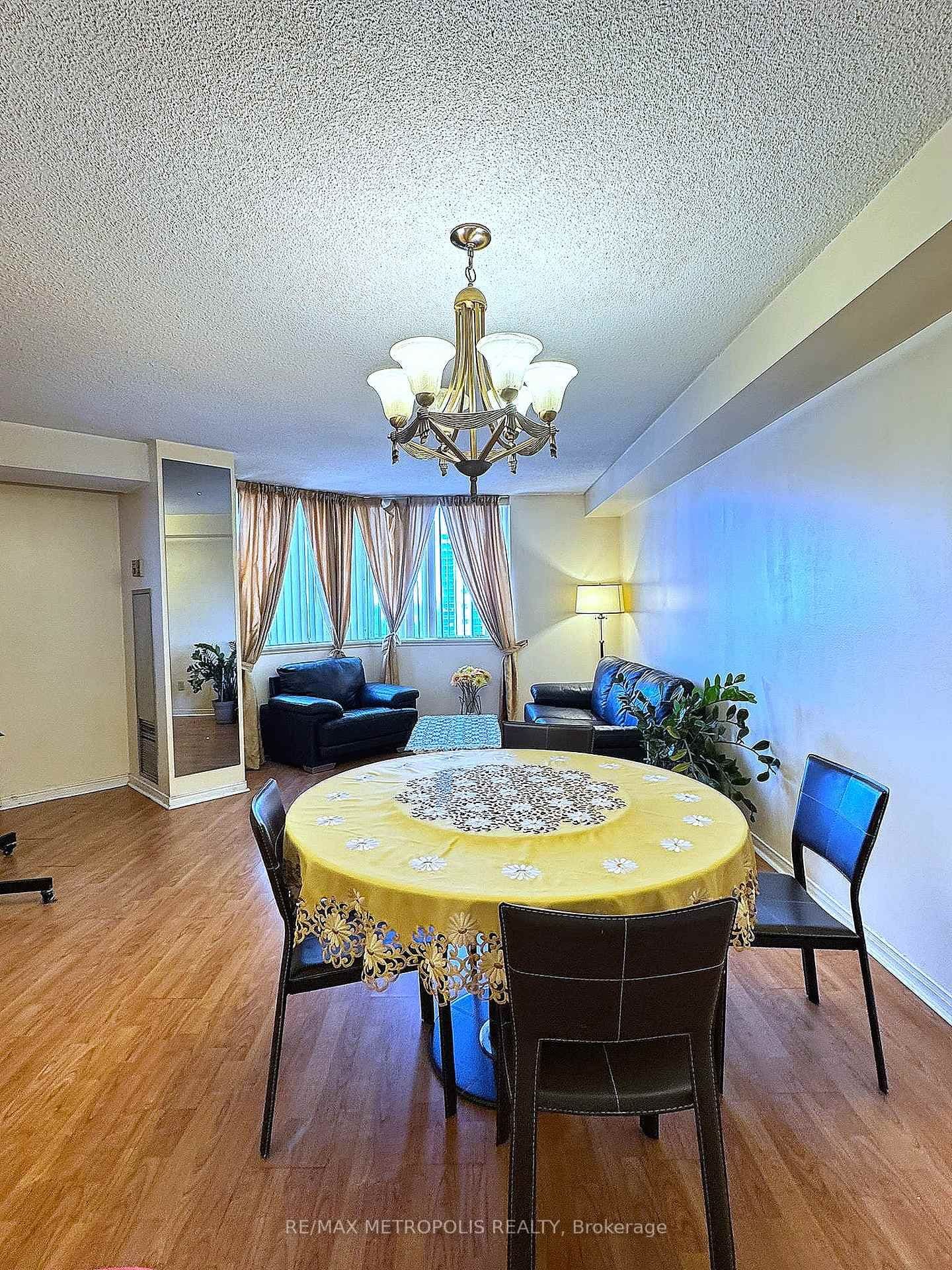 #806 - 234 Albion Road