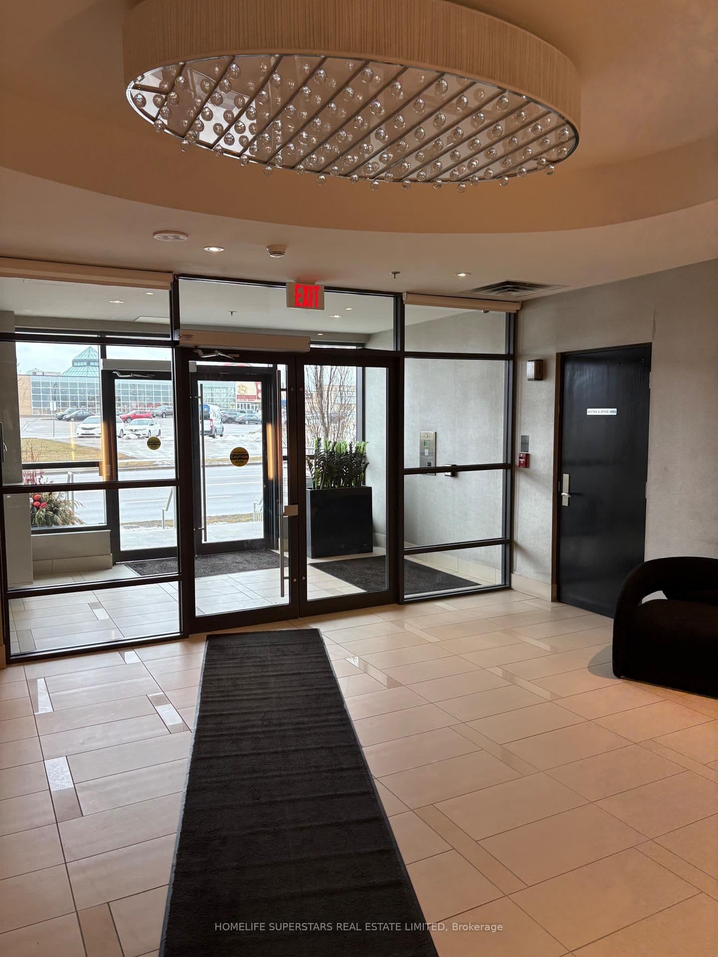 #501 - 840 Queens Plate Drive